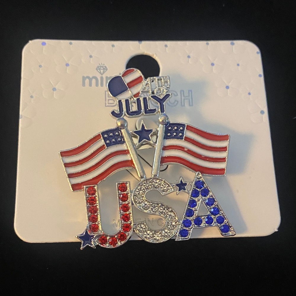 Patriotic USA Flag Brooch